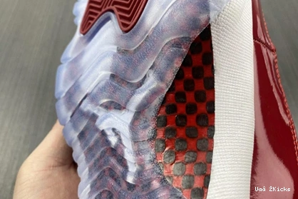 Cherry 697 Cozy 11 Air CT8012-116 Jordan 0804